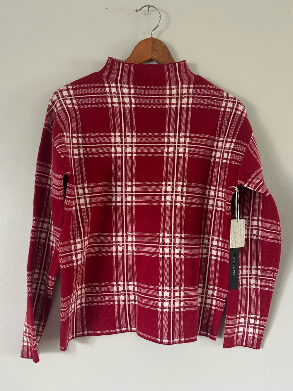 Tahari Red White Plaid Tartan Mock Neck Knit Boxy Long Sleeve Sweater NWT XS/S